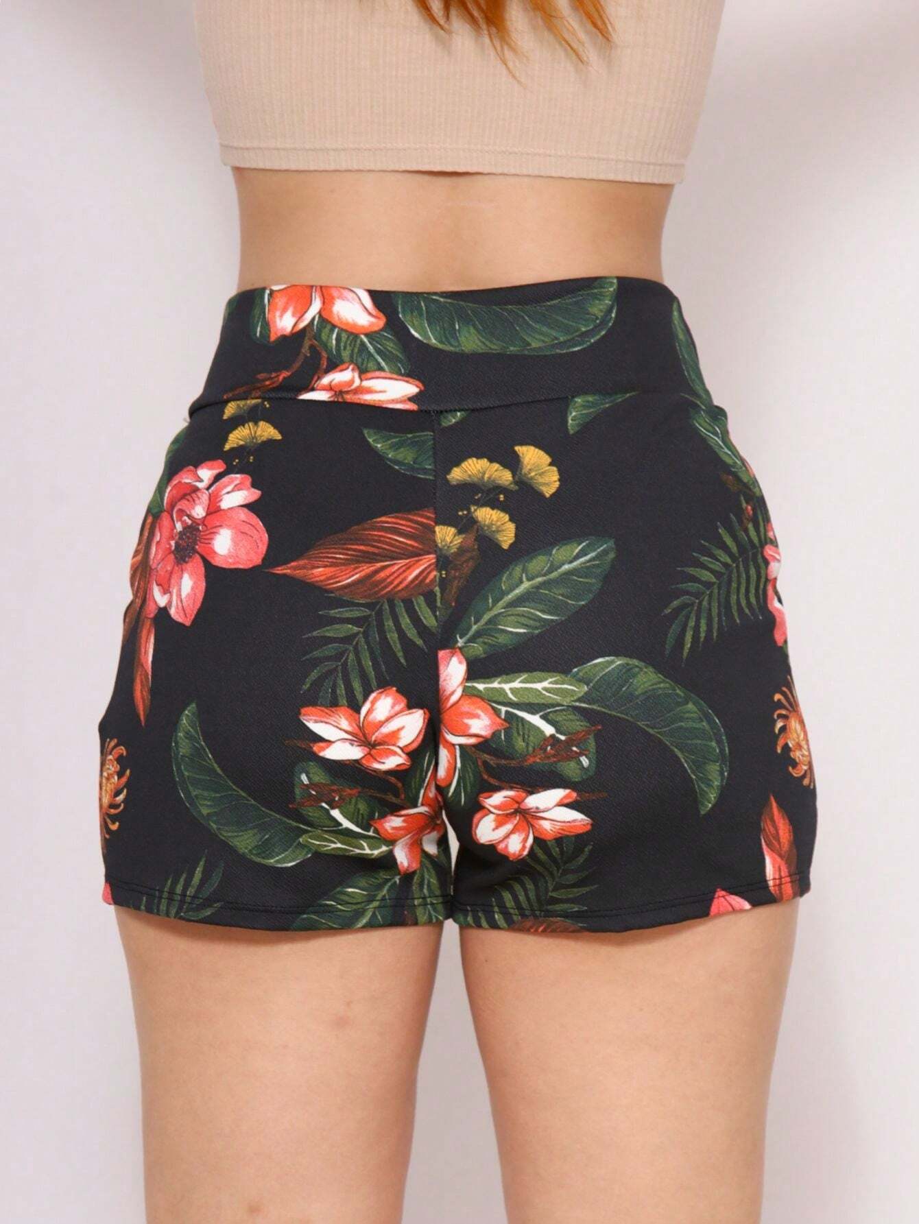 Short Malha Crepe Estampa Floral.